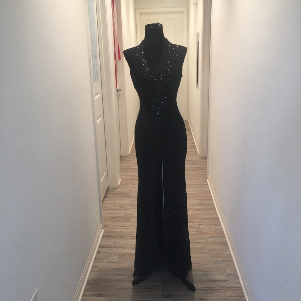 VINTAGE ILLUSION BLACK BEADED EVENING GOWN SIZE 6
